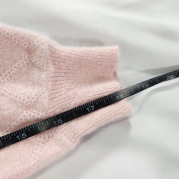 VTG Pink Collared Granny Sweater Jeanne Pierre Large
Lot F - Picture 7 of 7